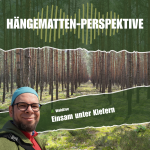 Einsam unter Kiefern